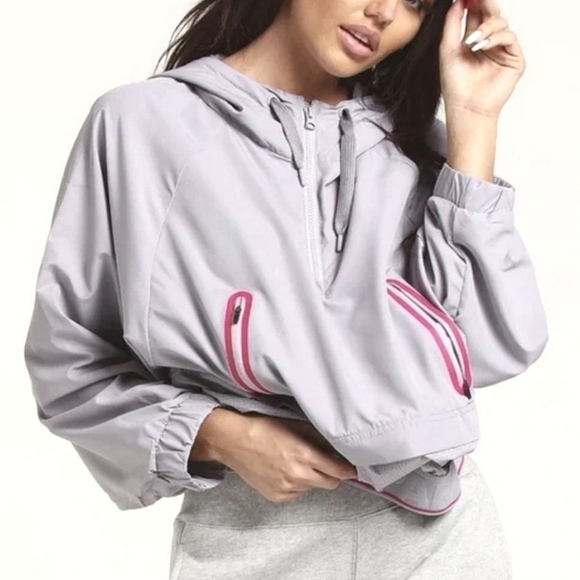 Ivy Park Perforated Hooded Pull Over with Banded Hem in Purple & Pink Sz Medium - Picture 5 of 14